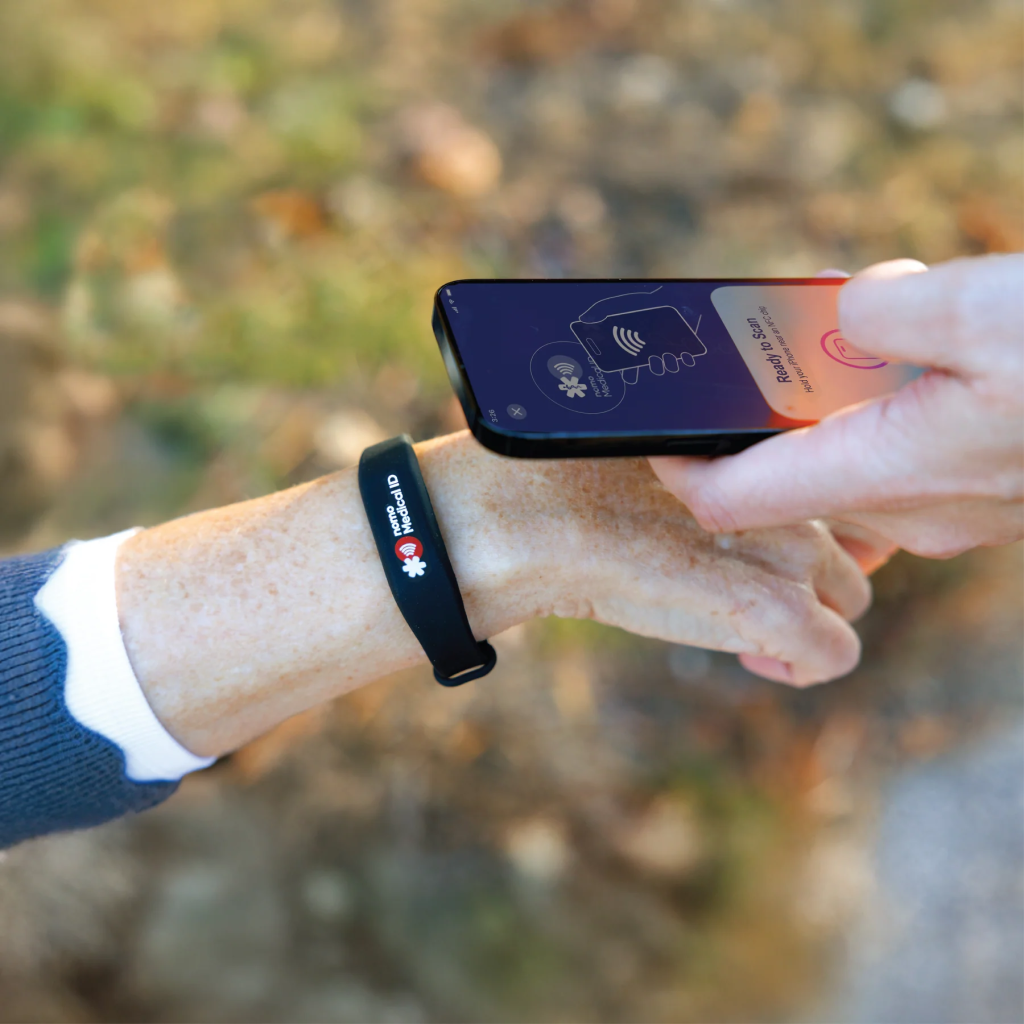 what is a medical alert bracelet